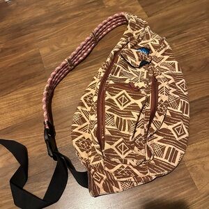 NWOT Kavu Rope Sling Bag